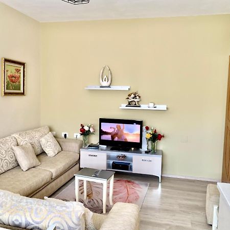 Syzo Apartments Pogradec Exterior photo