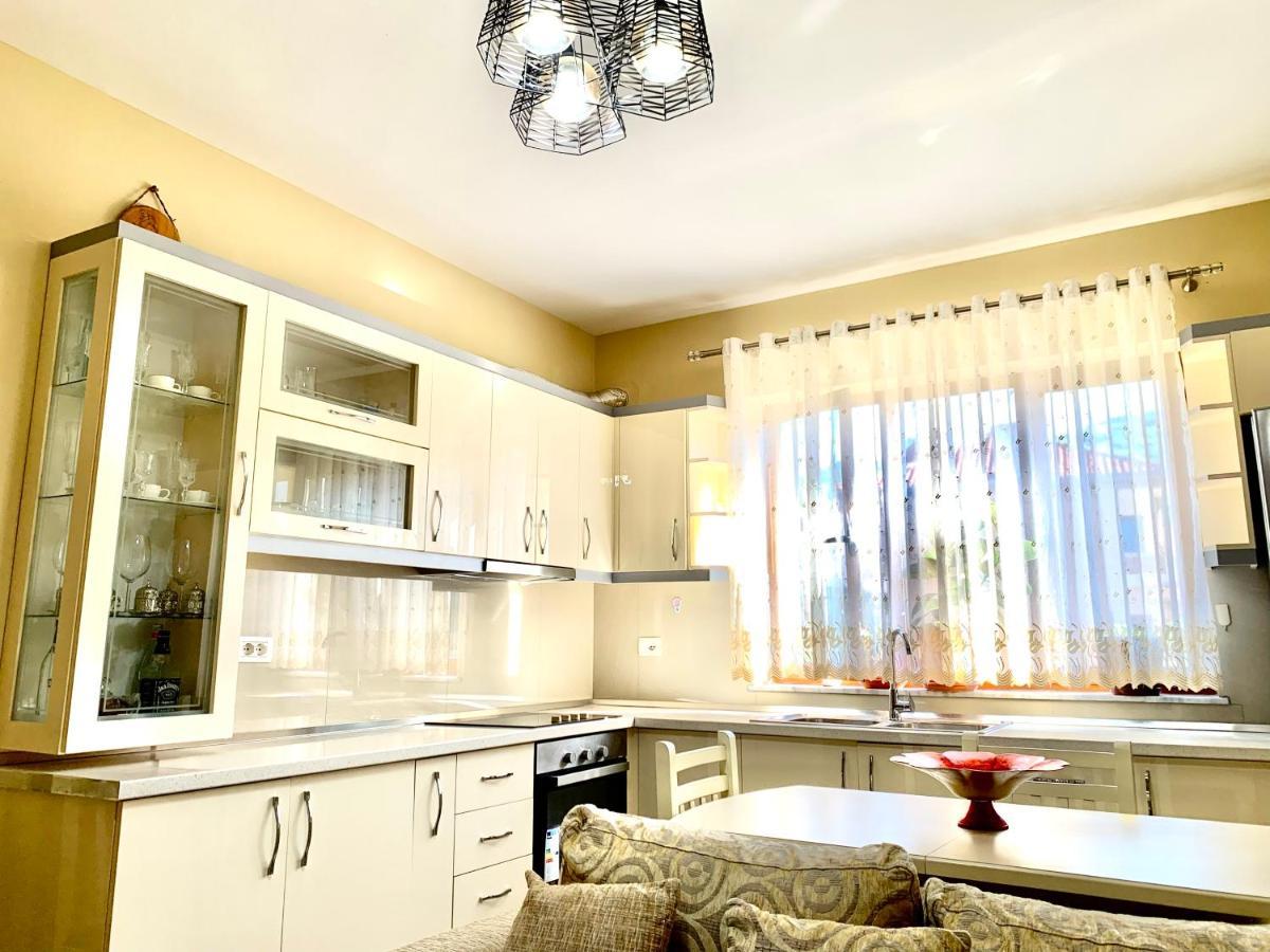 Syzo Apartments Pogradec Exterior photo